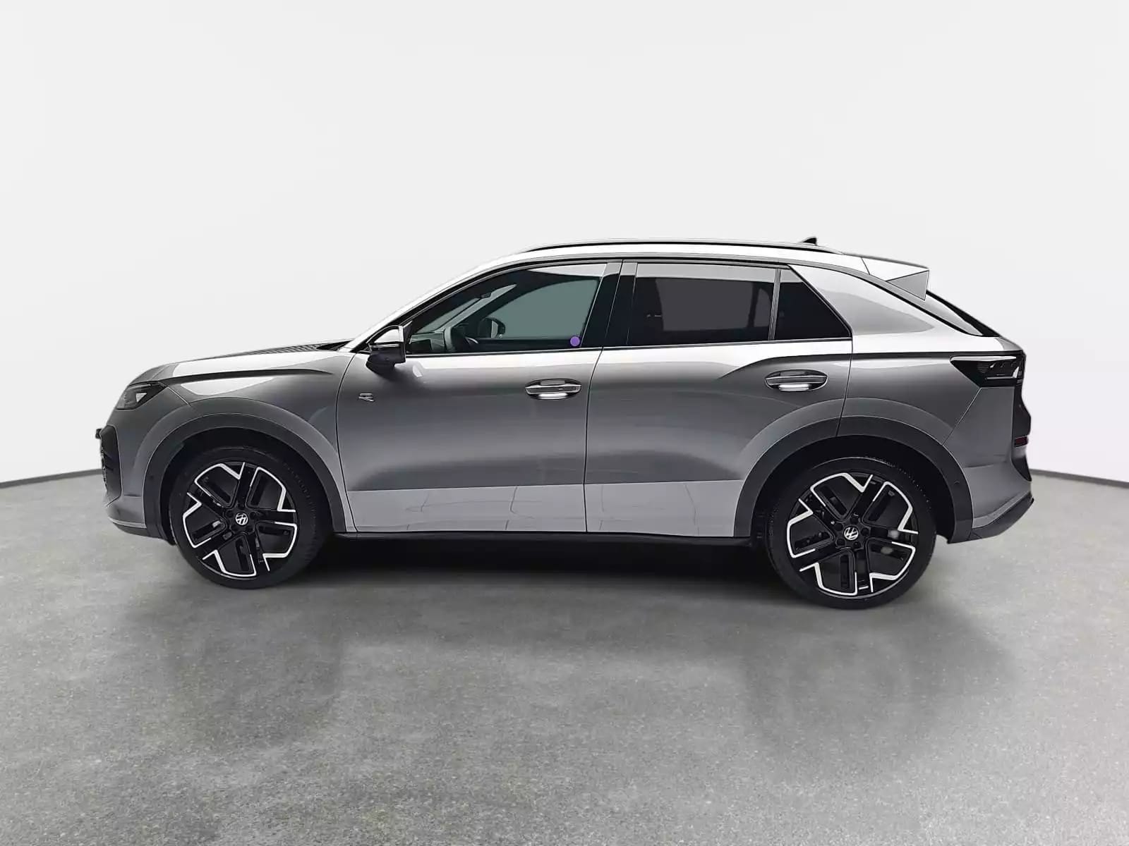 Volkswagen T-Roc 1.5 eTSi 150 DSG R-Line - Photo 1