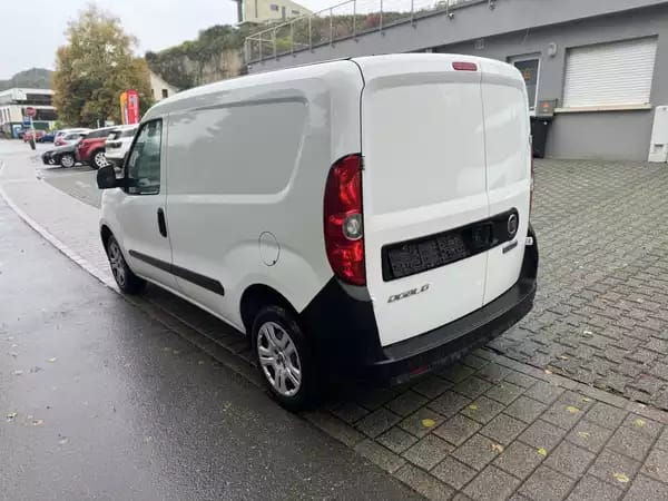 Fiat Doblo 1.3 MJet 95 - Photo 2