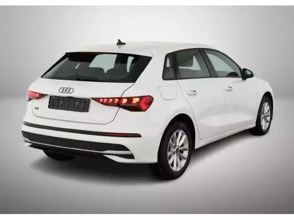 Audi A3 35 TFSi 150 Sportback S-tronic - Photo 2