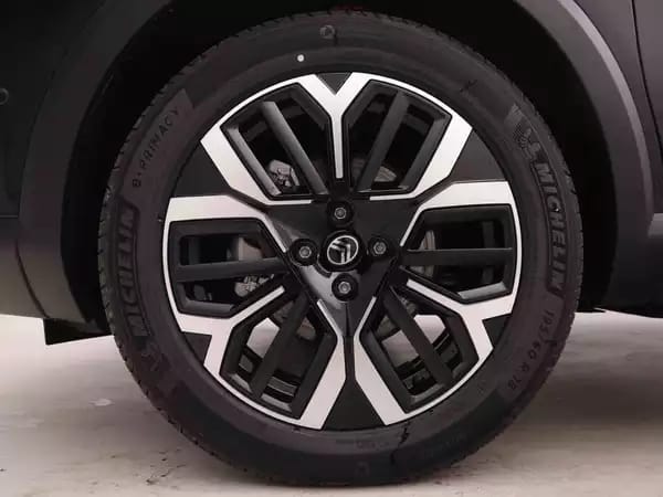 Citroën C4 1.2 Hybride 145 e-DC6 Max - Photo 3