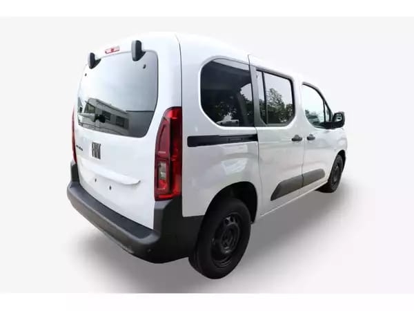 Fiat Doblo 1.5 BlueHDi 130 - Photo 2