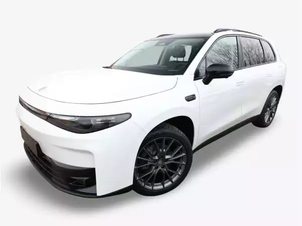 Leapmotor C10 1.5 PHEV 215 Automatique - Photo 2