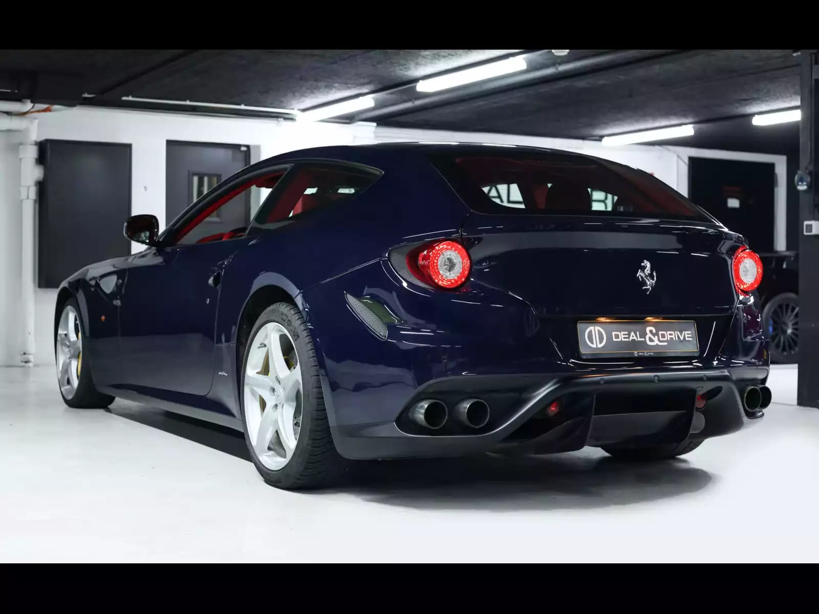 Ferrari FF 6.2 V12 4RM (661 CH) - Photo 1
