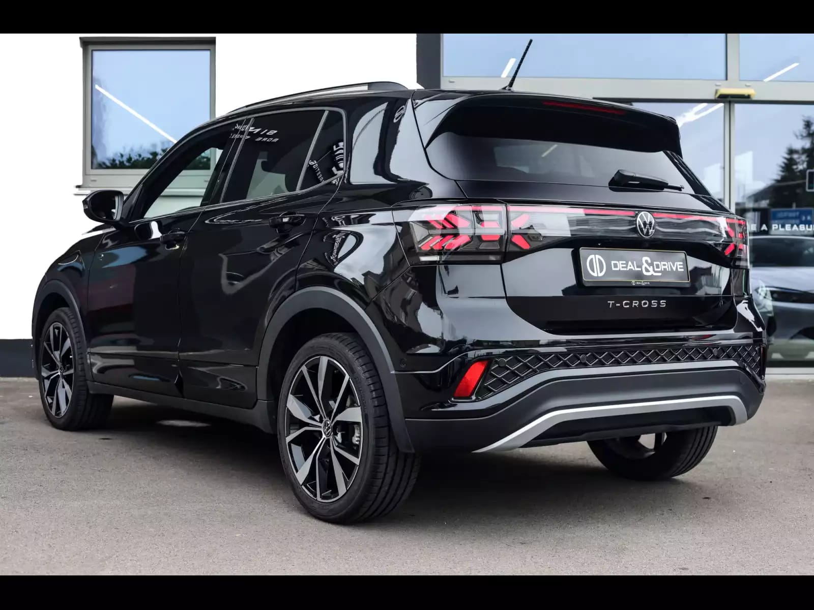 Volkswagen T-Cross 1.5 TSI 150 DSG R-LINE - Photo 1