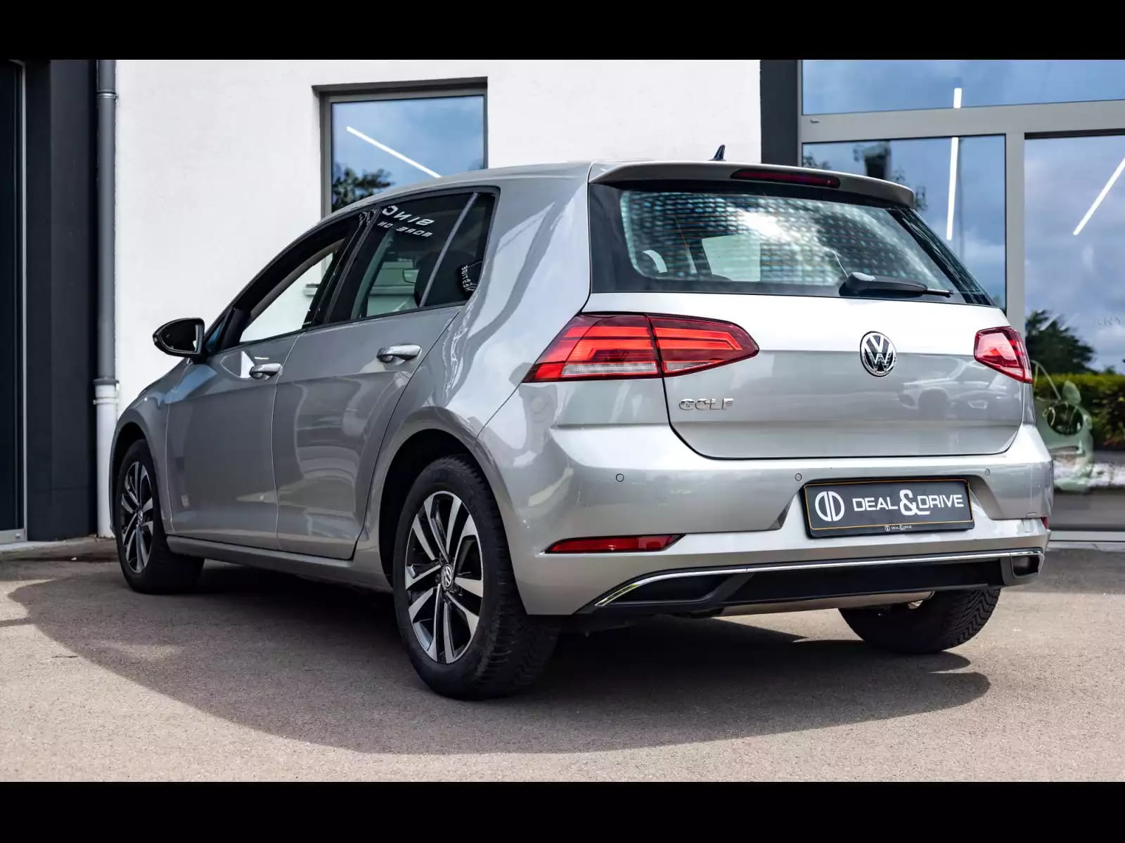 Volkswagen Golf VII 1.5 TSI 150 DSG IQ.DRIVE – TUNGSTEN SILVER - Photo 1
