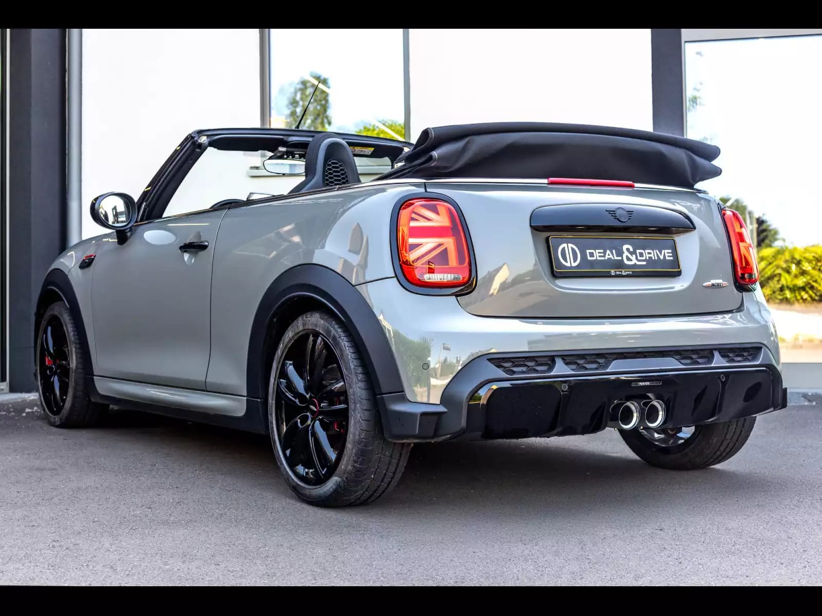 MINI John Cooper Works Cabrio AUTO - Photo 1