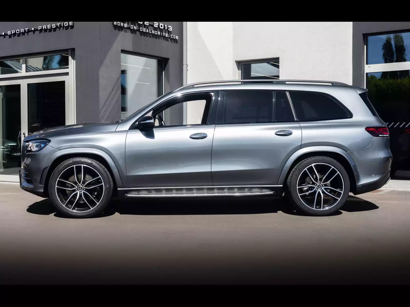 Mercedes-Benz GLS 580 4.0 4MATIC AMG-LINE 7 SEATS - Photo 1