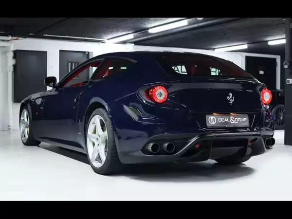 Ferrari FF 6.2 V12 4RM (661 CH) - Photo 2