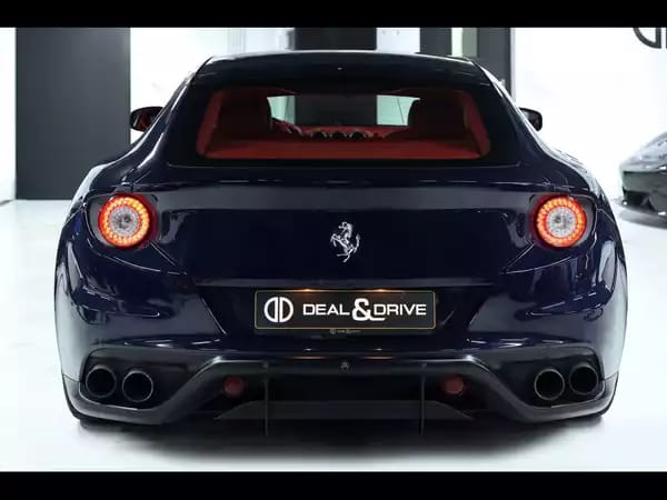 Ferrari FF 6.2 V12 4RM (661 CH) - Photo 3