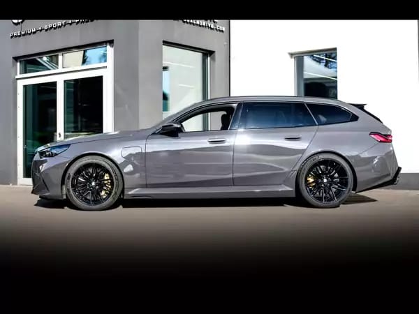 BMW M5 TOURING (G99) – BMW INDIVIDUAL NOIR GRIS – PPF – IMMAT FR. - Photo 2