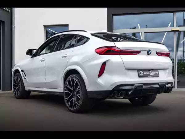 BMW X6 M COMPETITION 4.4 (625 CH) STEPTRONIC XDRIVE – MINERALWEISS METALLIC - Photo 2