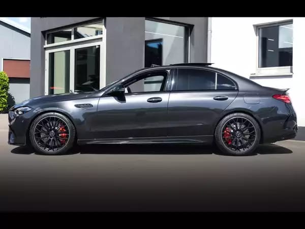 Mercedes-Benz C 63 AMG S AMG E PERFORMANCE (680 CH) LIMOUSINE 4MATIC – PACK AÉRODYNAMIQUE AMG - Photo 2