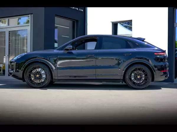 Porsche Cayenne TURBO COUPE TIPTRONIC – MOONLIGHT BLUE - Photo 2