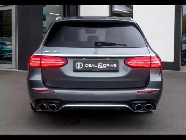 Mercedes-Benz E 53 AMG T-MODELL 4MATIC+ - Photo 3
