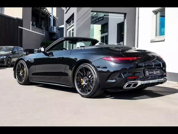 Mercedes-Benz SL 63 AMG ROADSTER 4MATIC+ - Photo 2