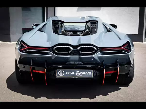 Lamborghini Revuelto 6.5 V12 HPEV (1.015 CH) - Photo 3