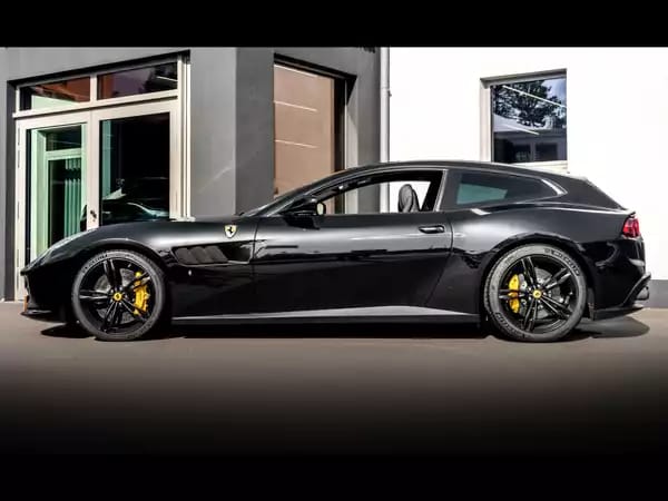 Ferrari GTC4Lusso 6.3 V12 (690 CH) - Photo 2