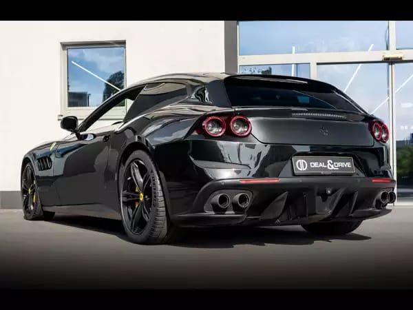 Ferrari GTC4Lusso 6.3 V12 (690 CH) - Photo 2