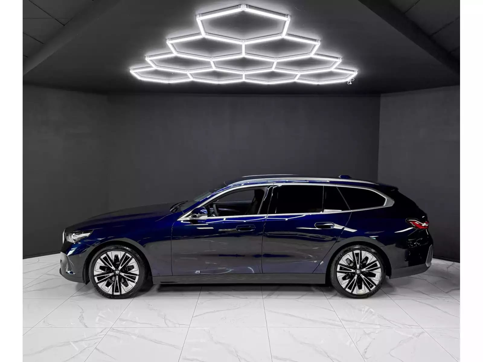 BMW 520 Touring - Photo 1