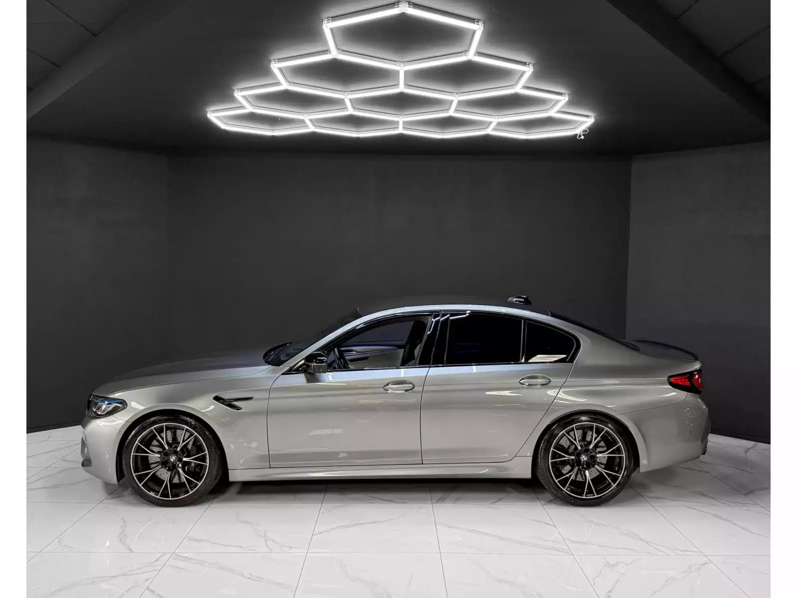 BMW M5 COMPETITION LCI - Photo 1