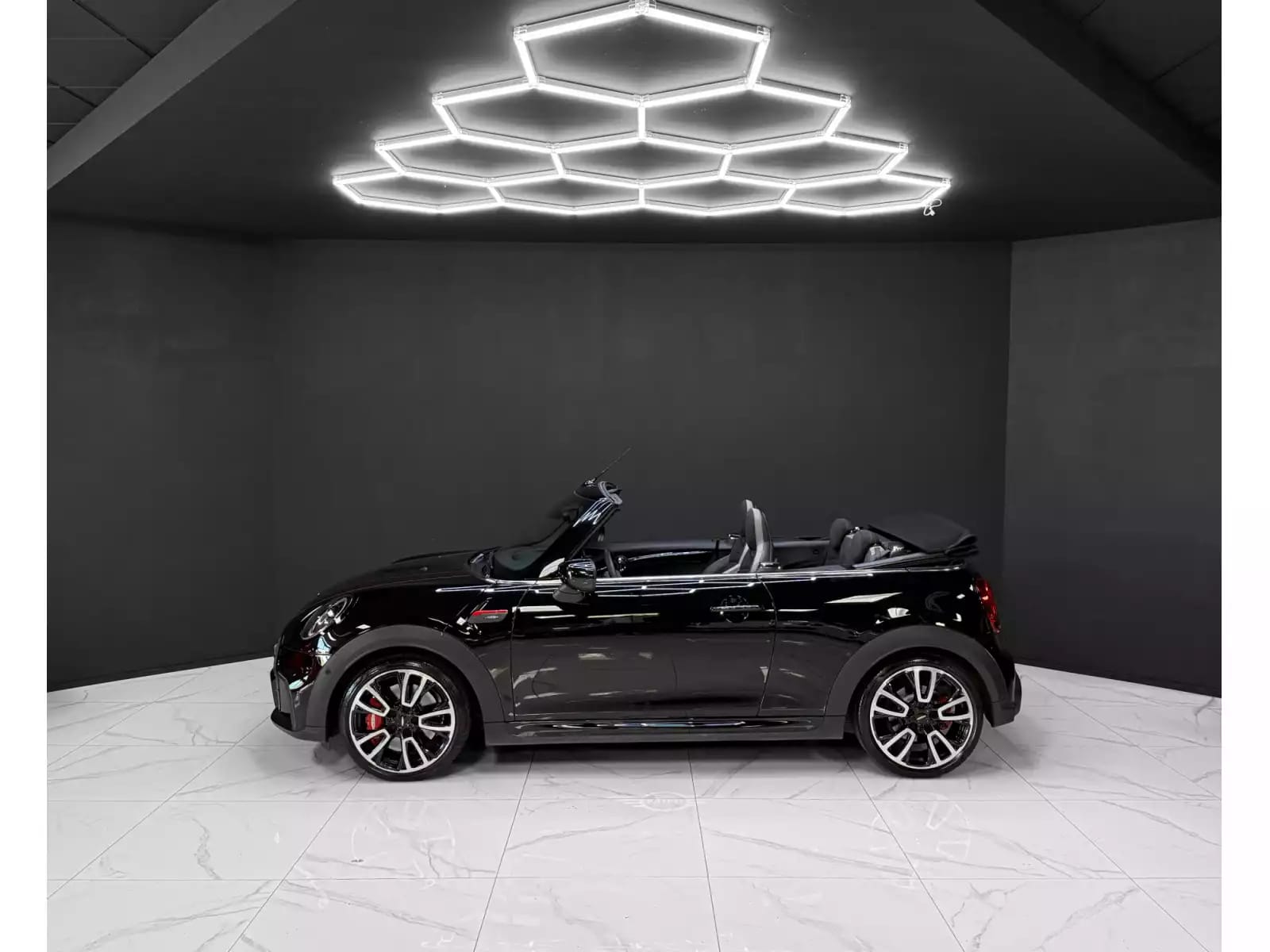 MINI John Cooper Works Cabrio JCW CABRIO - Photo 1