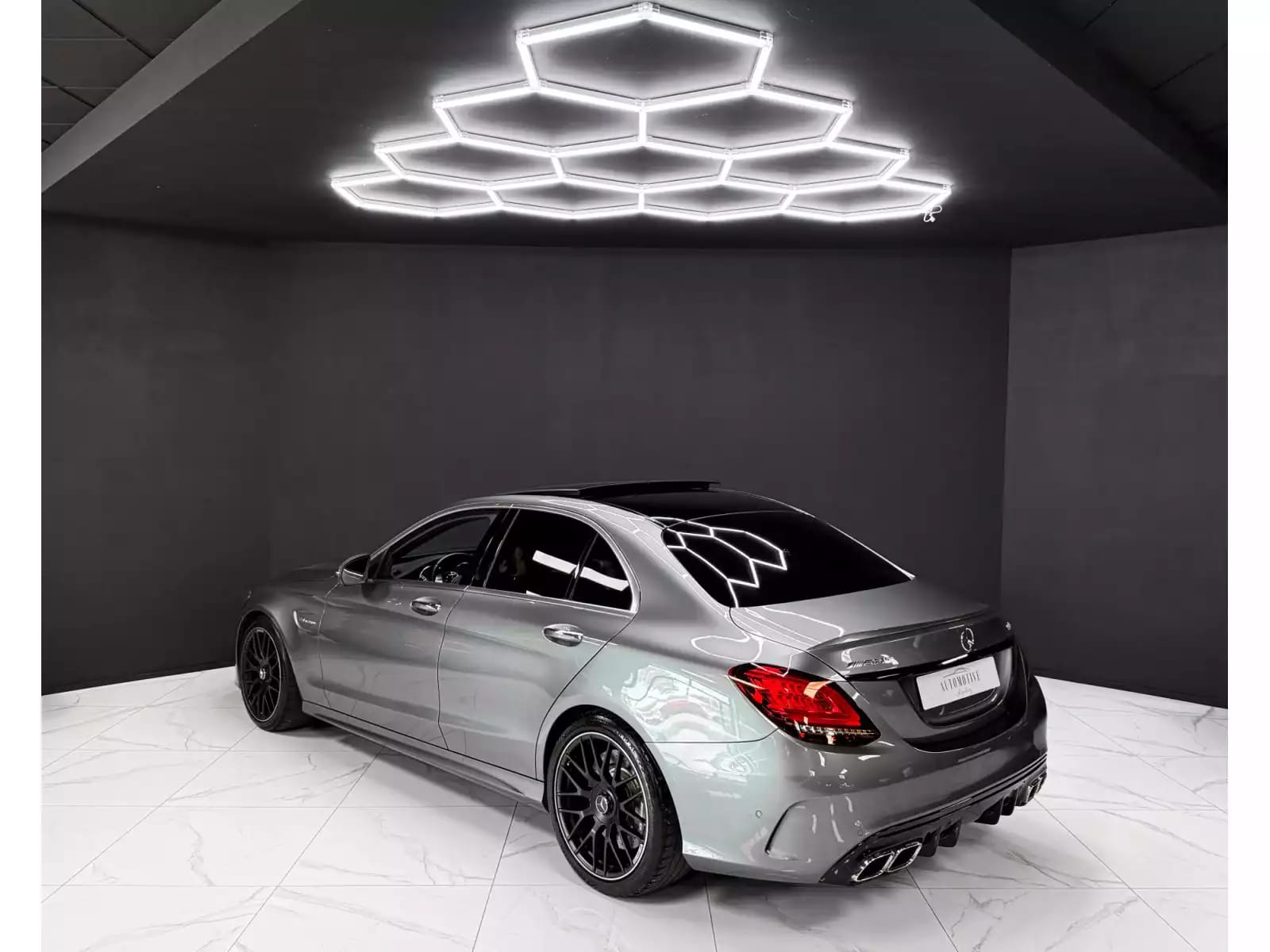 Mercedes-Benz C 63 AMG 2 YEARS MERCEDES WARRANTY - Photo 1