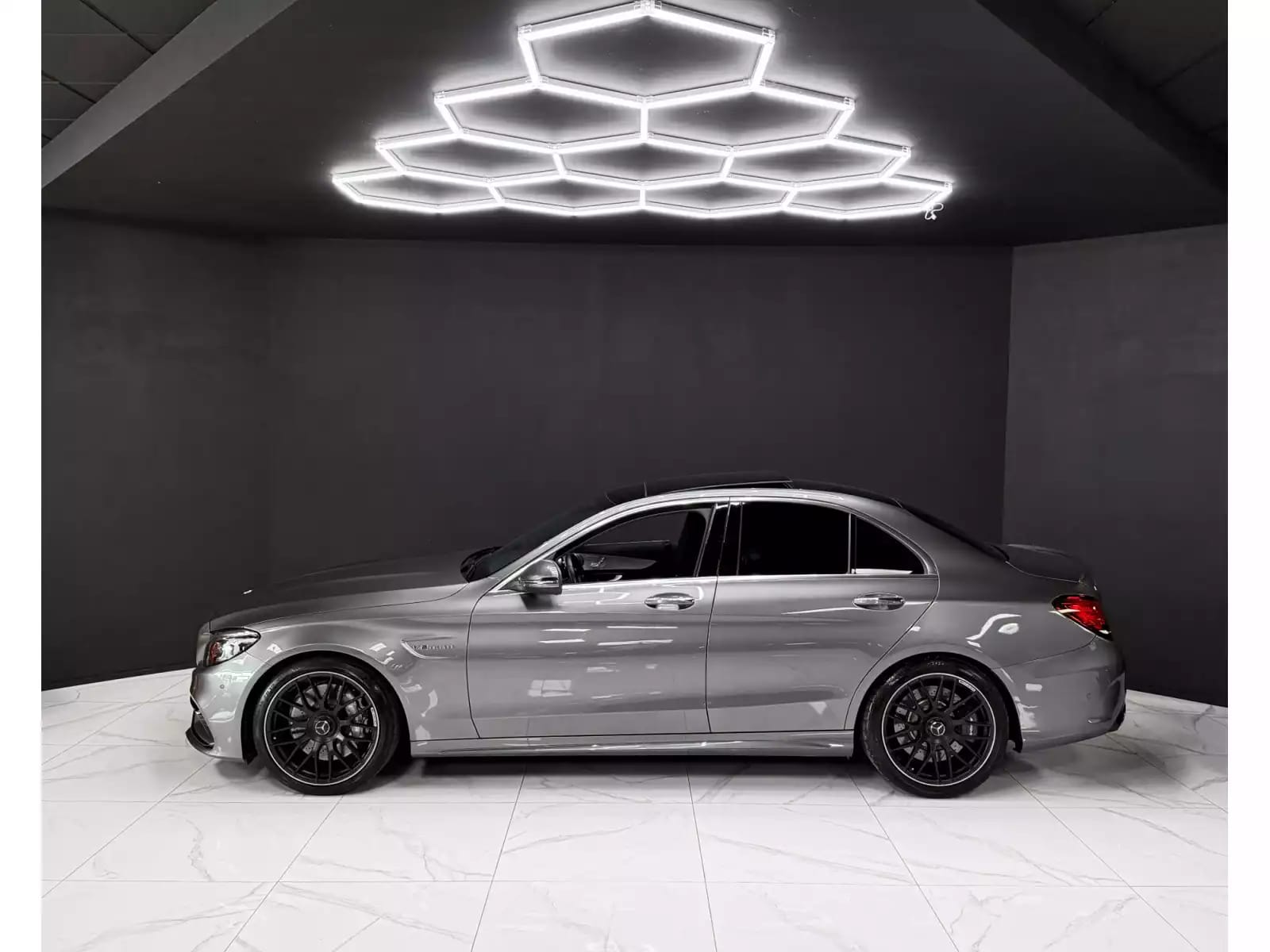 Mercedes-Benz C 63 AMG 2 YEARS MERCEDES WARRANTY - Photo 1