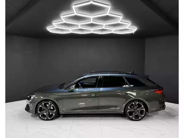 Cupra Leon ST VZ Sportstourer 300ch - Photo 2