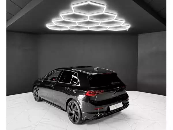 Volkswagen Golf VIII 2.0 R Line 4MOTION - Photo 2