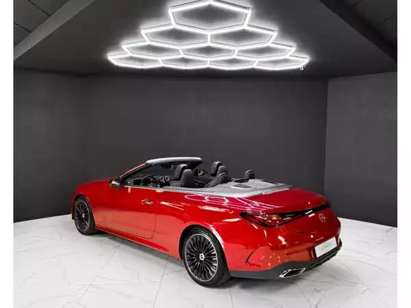 Mercedes-Benz CLE 200 Cabriolet / AMG / KEYLESS / BURMESTER / ACC - Photo 2