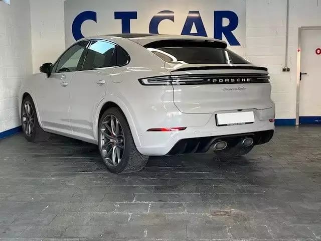 Porsche Cayenne Coupe Turbo E-Hybrid - Photo 1