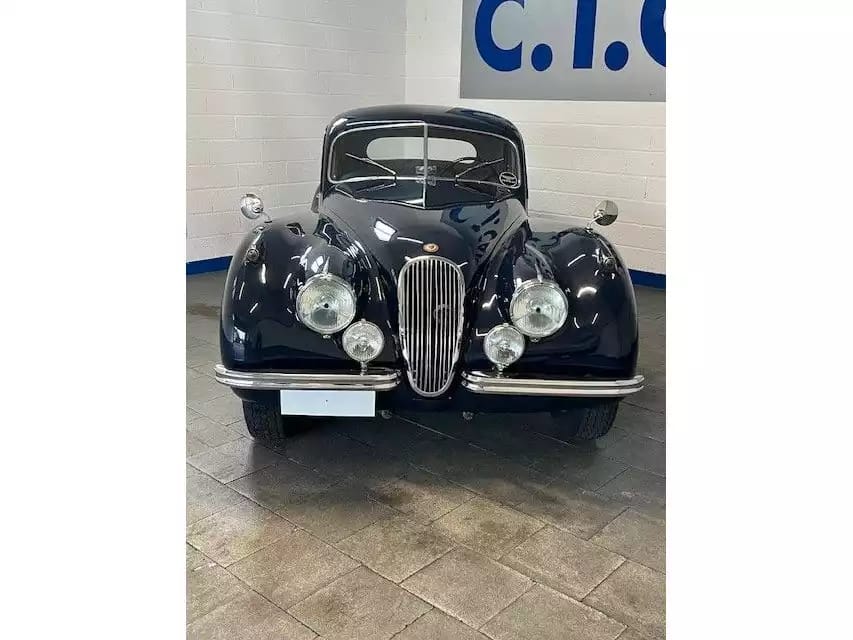 Jaguar XK 120 FHC - Photo 1