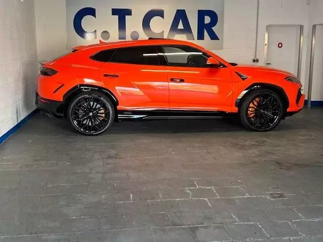 Lamborghini Urus 4.0 V8 PHEV SE- carbon - Photo 1