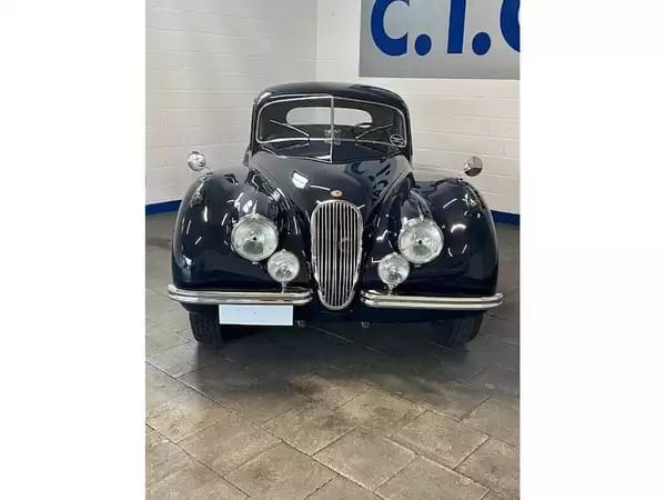 Jaguar XK 120 FHC - Photo 2
