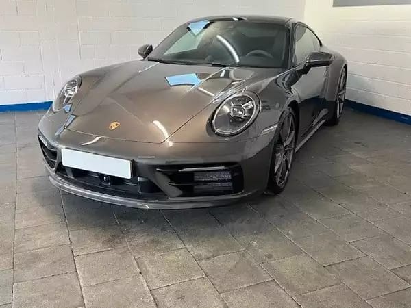 Porsche 992 911 Carrera 4S - Photo 2
