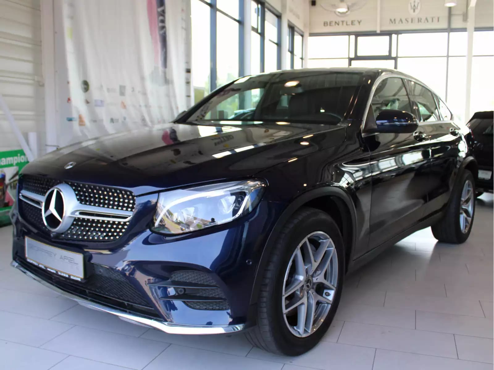 Mercedes-Benz GLC 250 4 MATIC COUPE AMG LINE PANO CUIR NAVI 1 HAND - Photo 1