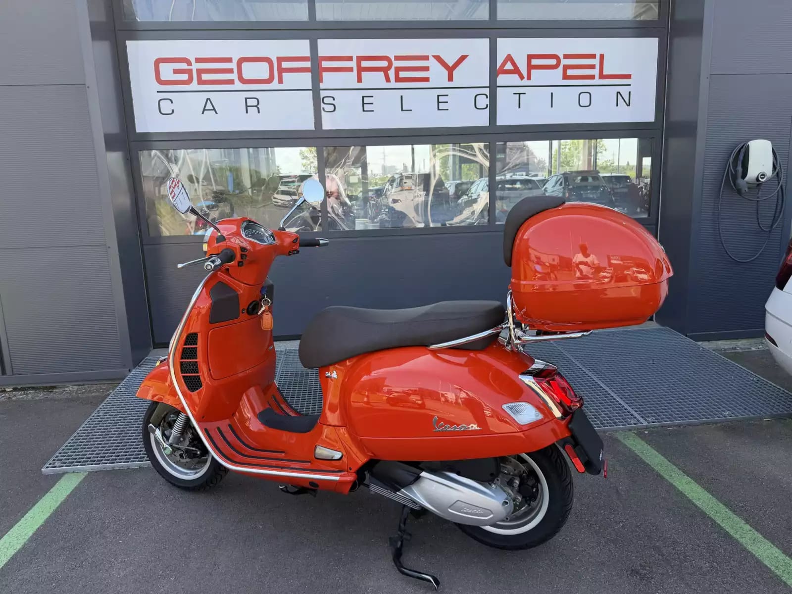 Vespa GTS 300 - Photo 1