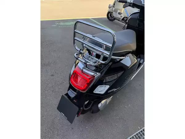 Vespa GTS 125 Super - Photo 3