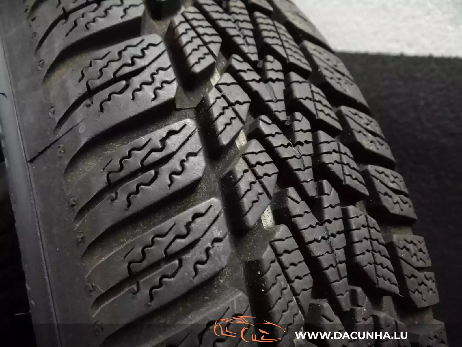 Jantes acier + Pneus hiver 14 165/70 R14 - Photo 1