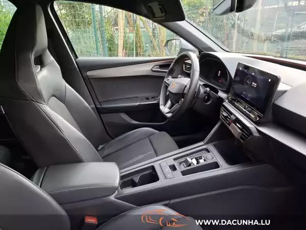 Cupra Leon e-Hybrid 245 DSG, CAMERA, ACC, NAVI, CARPLAY, MirrorLink, DIGITAL COCKPIT, LED, - Photo 2