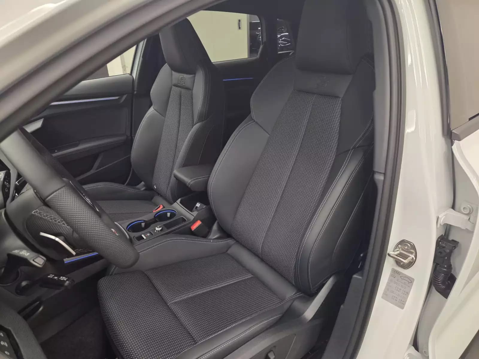 Audi A3 Allstreet S line TFSIe 204ch / 150kW S tronic - Photo 1
