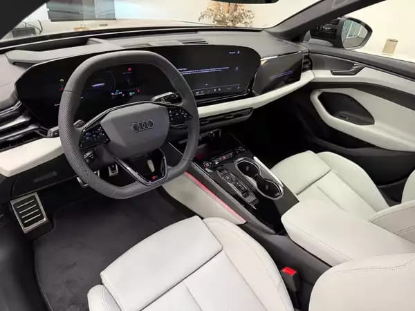 Audi A6 Avant e-hybrid quattro 367 CV / 270 KW S tronic - Photo 3