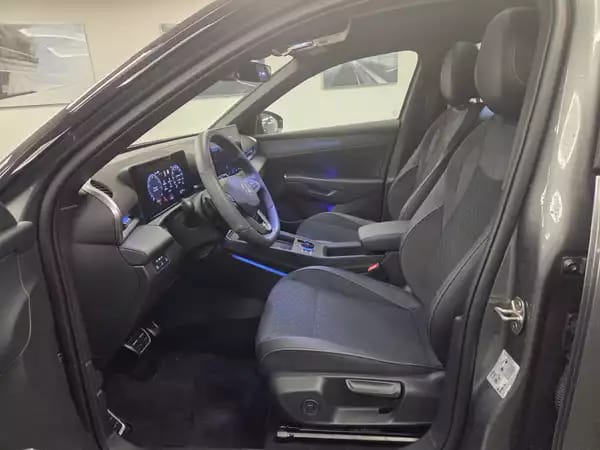 Volkswagen T-Roc T-ROC R-Line 110 eTSI DSG7 - Photo 2