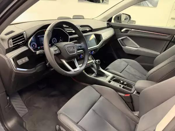 Audi Q3 Sportback 35 TDI 150ch / 110kW S tronic - Photo 3
