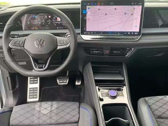 Volkswagen Tayron R-LINE BLACK STYLE 1.5 eHYBRID 177CV DSG6 - Photo 1