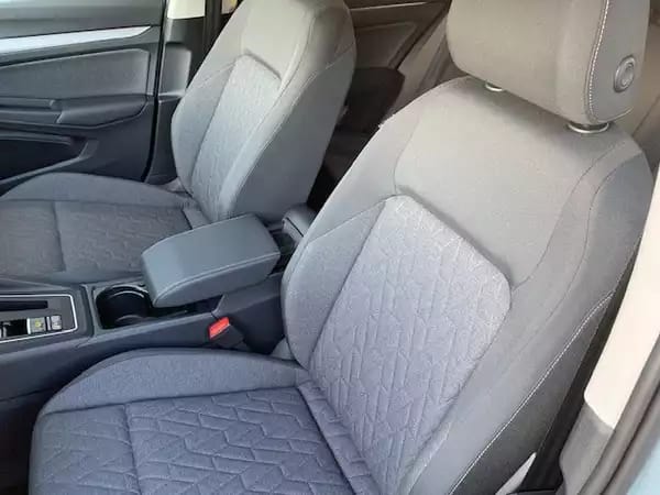 Volkswagen Golf LIFE 1.5 eTSI 150CV DSG7 - Photo 2