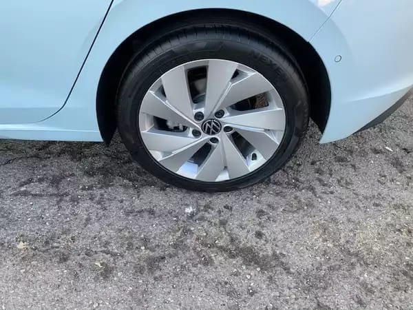 Volkswagen Golf LIFE 1.5 eTSI 150CV DSG7 - Photo 3