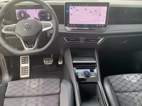 Volkswagen Tiguan R-LINE BLACK STYLE 2.0TSI 265CV 4MOTION DSG7 - Photo 2