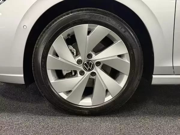 Volkswagen Golf 1.5 STYLE - Photo 3