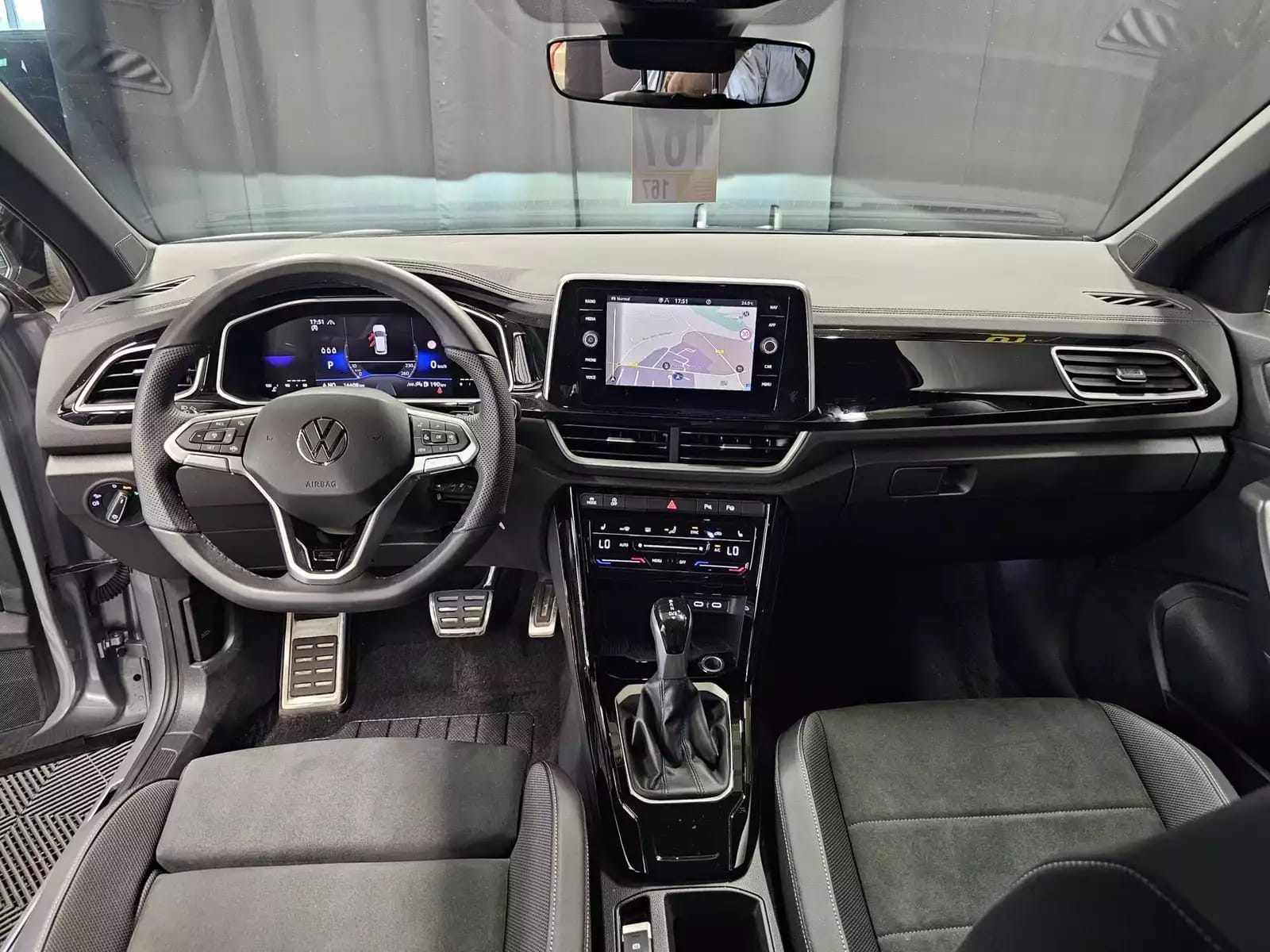 Volkswagen T-Roc 150cv R-Line Edition DSG - Photo 1